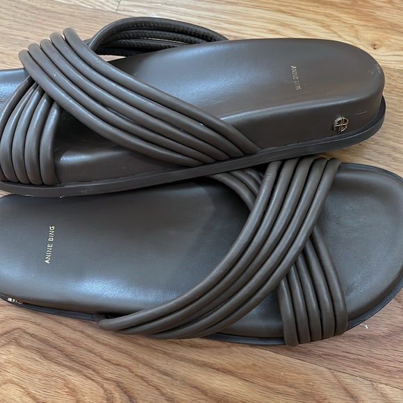 Anine Bing Puffy Ipanema Slides 40 - Picture 2 of 4